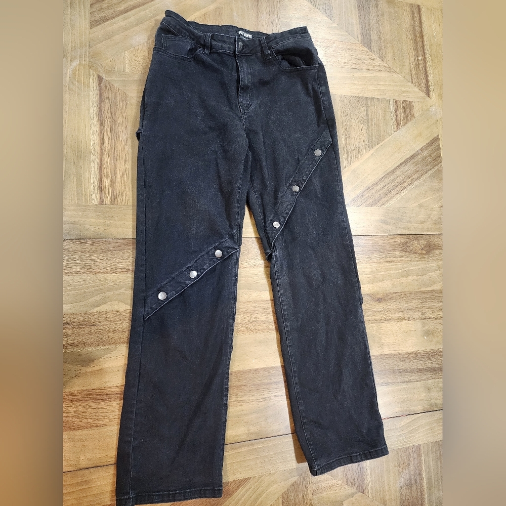 Hot Topic Black Jeans Mens 30 W x32 L Button Accents Faded Wash Stretch